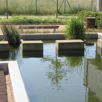 Wasserbecken Innenhof1