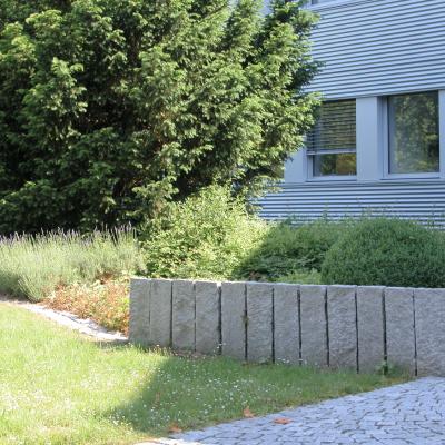 Vorplatz3